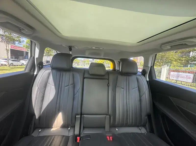 Peugeot 5008 2017 380THP 7-seater Luxury Edition — миниатюра 10