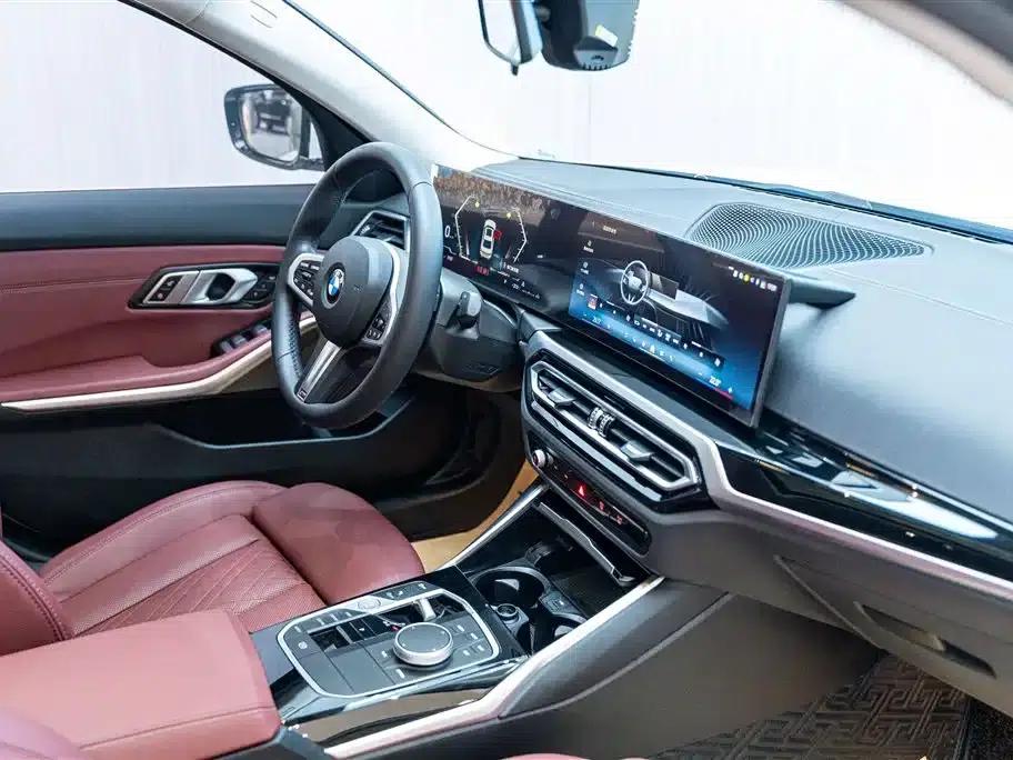 2024 BMW 3 Series 320Li M Sport Package — миниатюра 11
