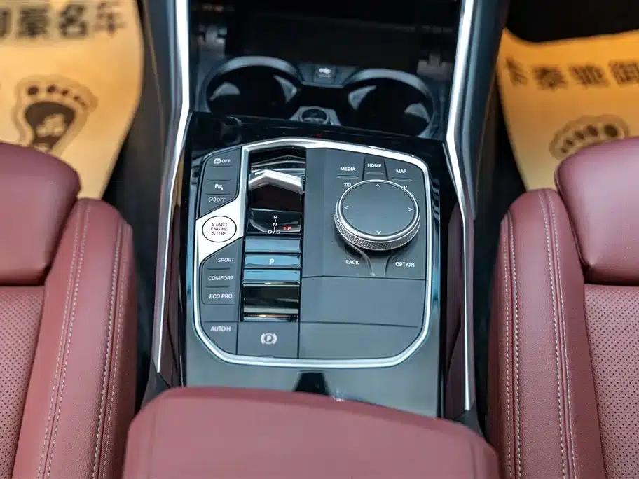 2024 BMW 3 Series 320Li M Sport Package — миниатюра 14