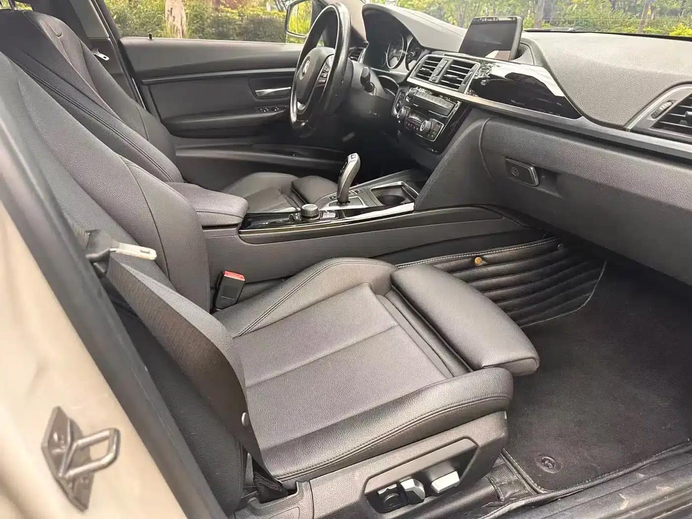 BMW 3 Series 2018 320Li Fashion Edition — миниатюра 8