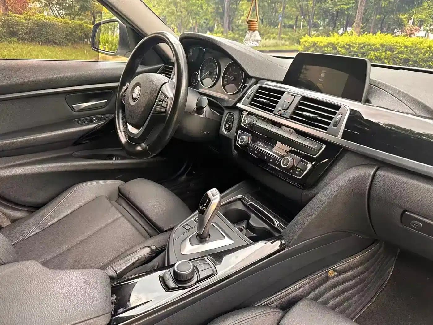BMW 3 Series 2018 320Li Fashion Edition — миниатюра 9
