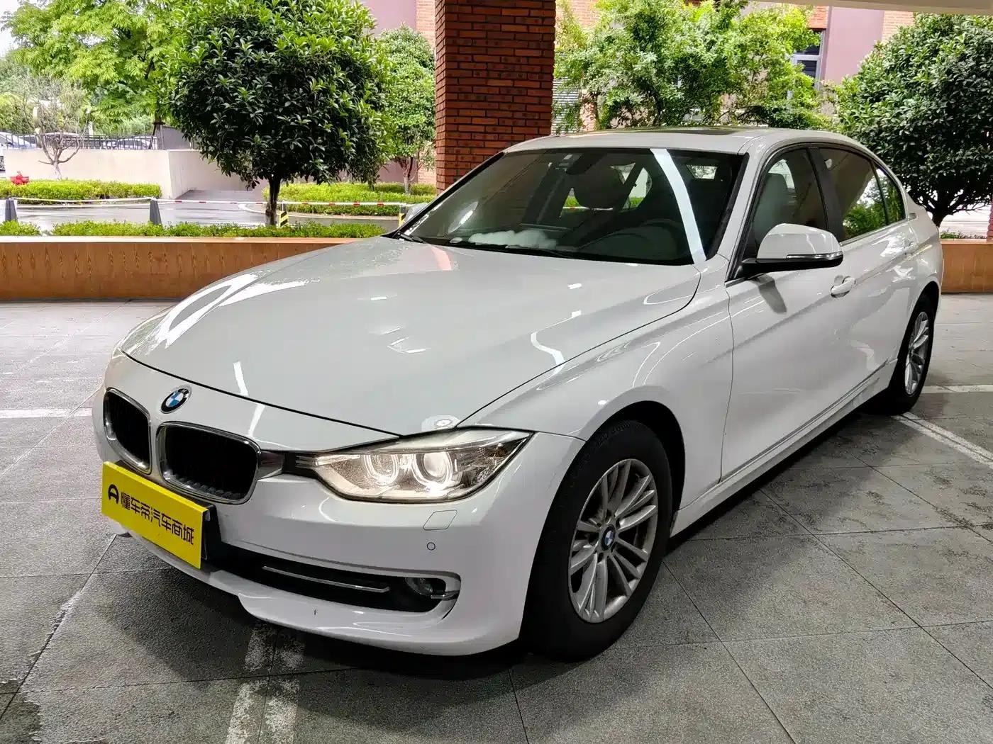 2015 BMW 3 Series 320Li Luxury Design Package — миниатюра 1