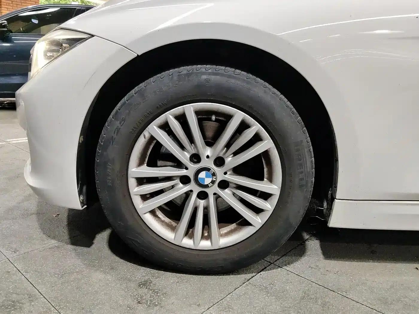 2015 BMW 3 Series 320Li Luxury Design Package — миниатюра 15