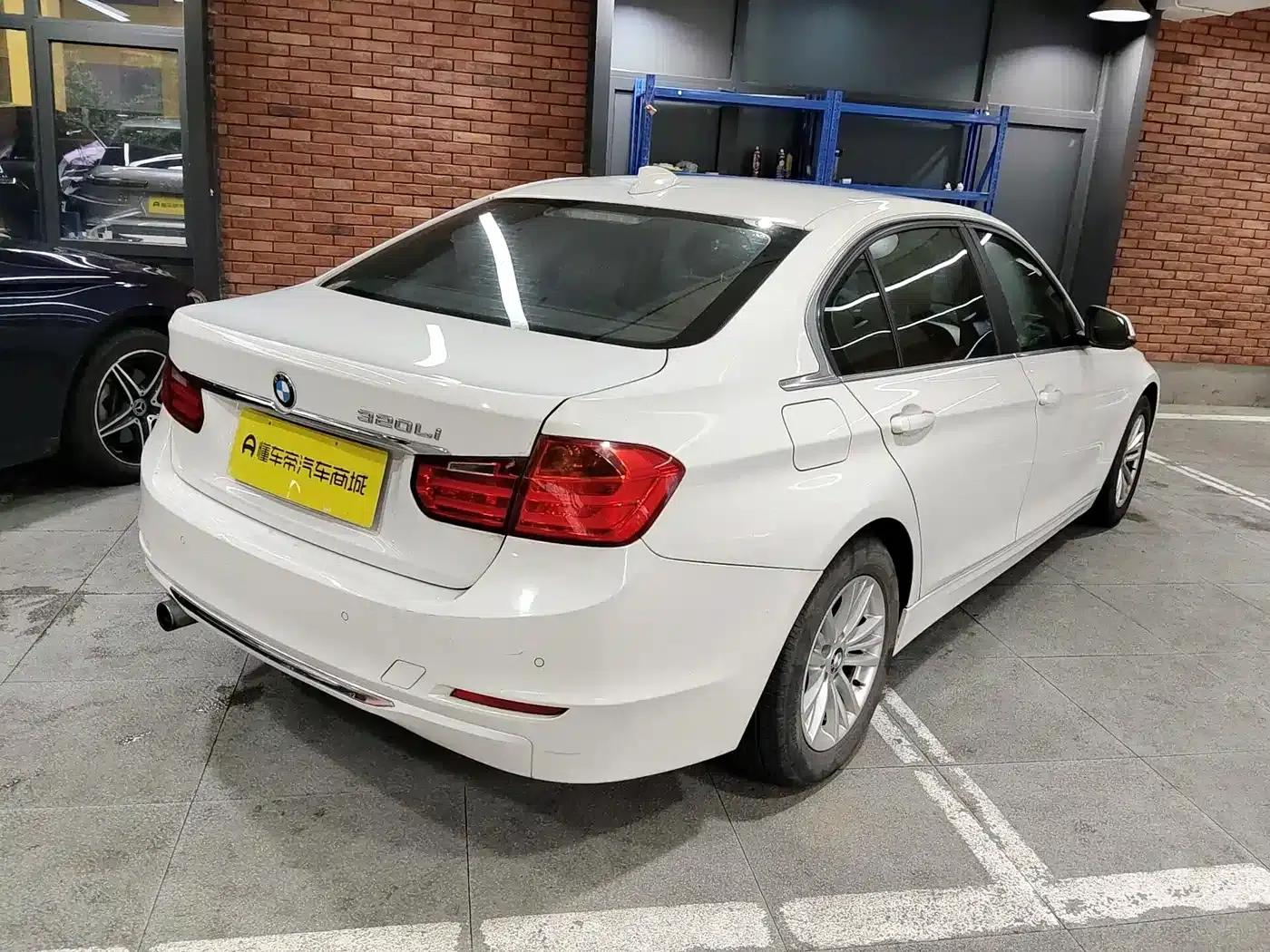 2015 BMW 3 Series 320Li Luxury Design Package — миниатюра 4