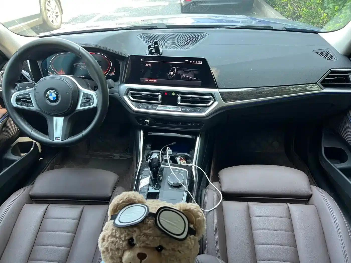 2020 BMW 3 Series 325Li M Sport Package — миниатюра 6
