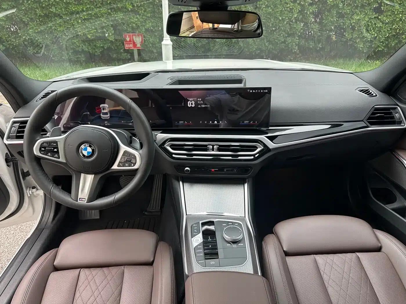 2023 BMW 3 Series 330Li M Sport Shadow Edition — миниатюра 13