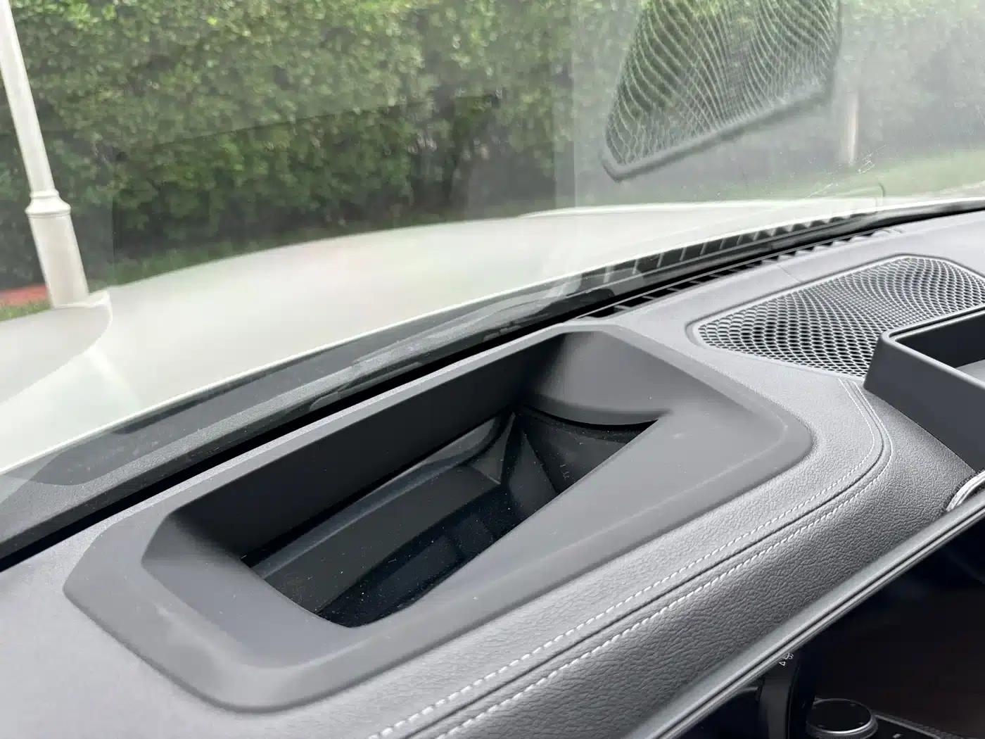 2023 BMW 3 Series 330Li M Sport Shadow Edition — миниатюра 18
