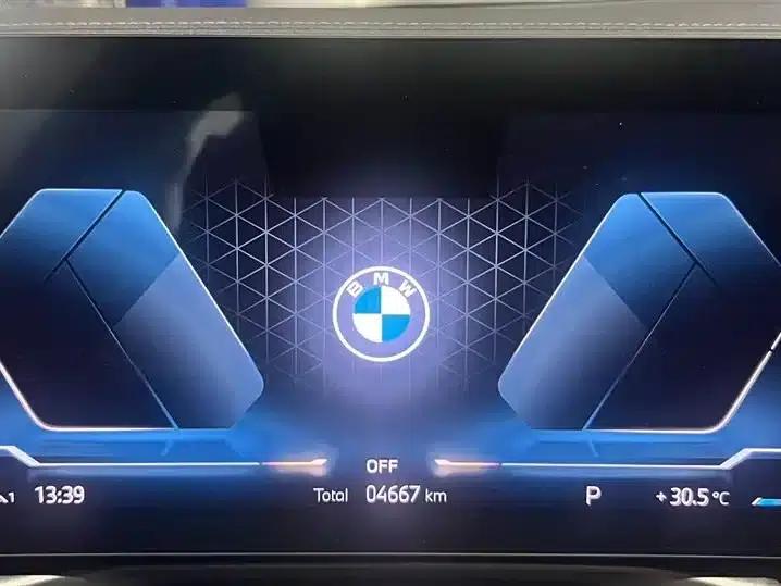 2025 BMW 3 Series 330Li M Sport Shadow Edition — миниатюра 13