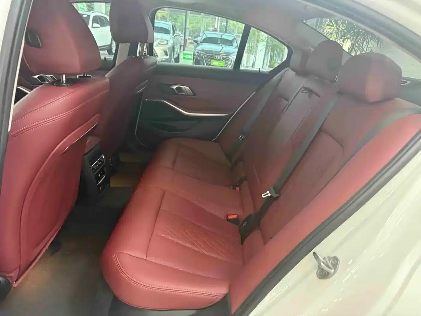 2023 BMW 3 Series 320i M Sport Package — миниатюра 15