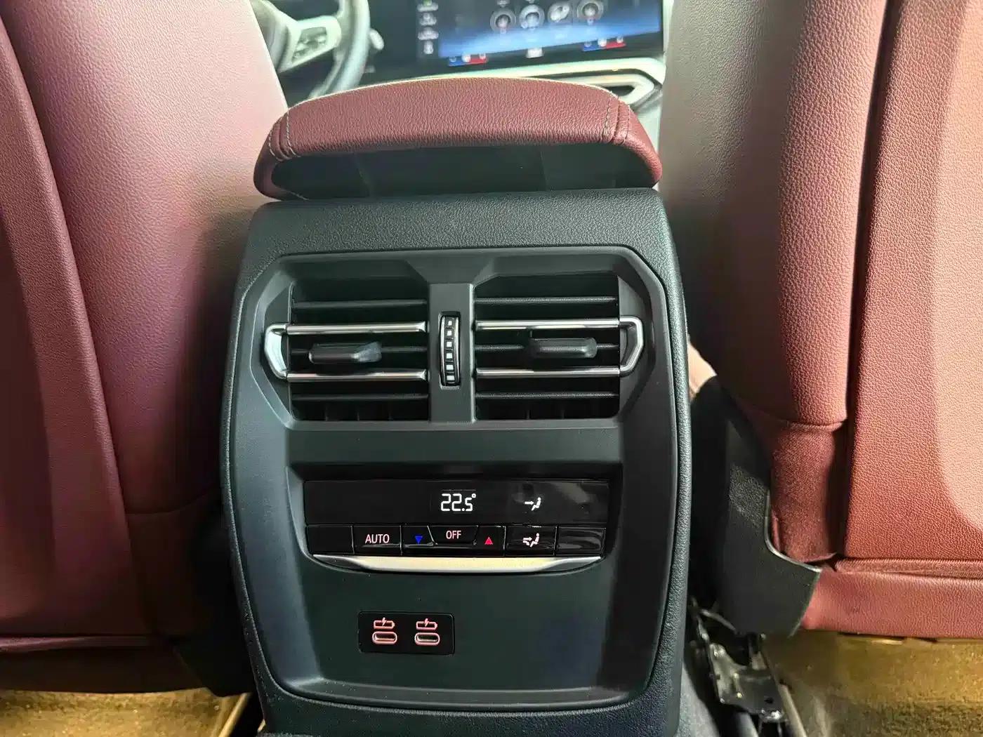 2023 BMW 3 Series 320i M Sport Package — миниатюра 21