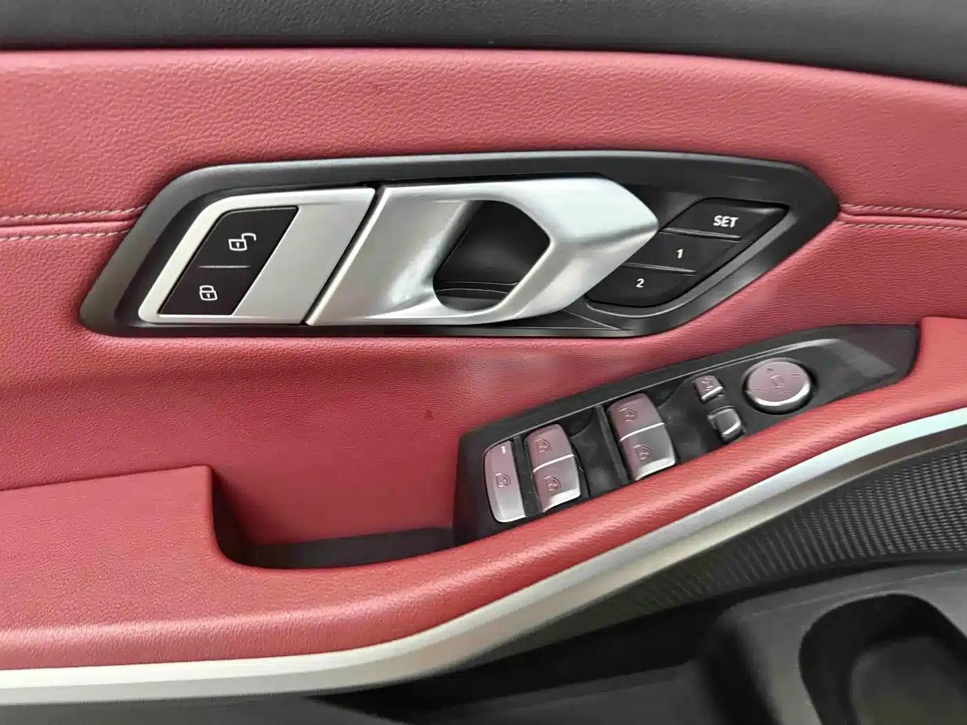 2023 BMW 3 Series 320i M Sport Package — миниатюра 10