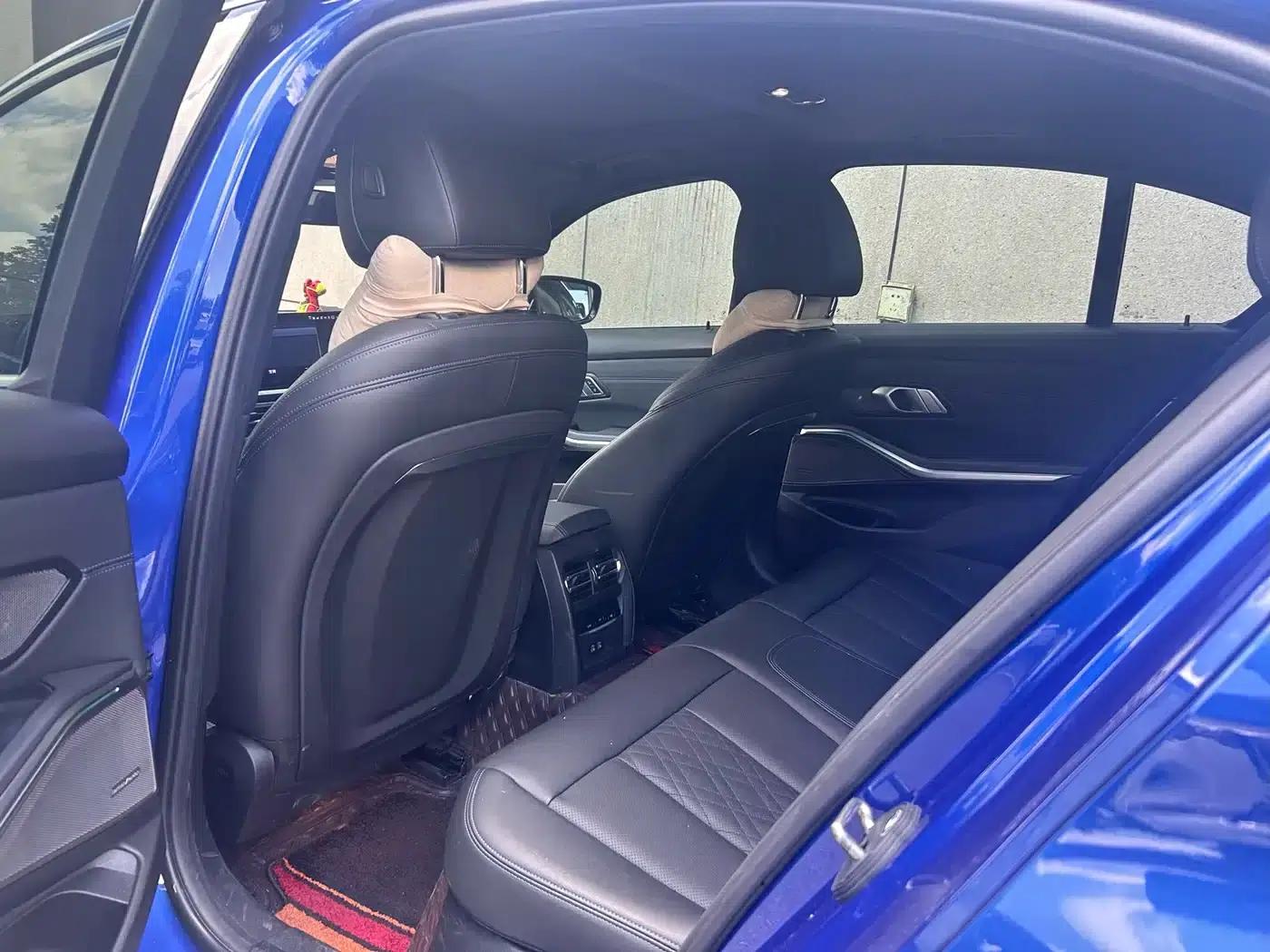2023 BMW 3 Series 330i M Sport Shadow Edition — миниатюра 5