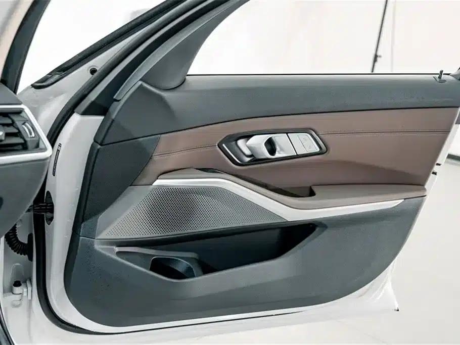 BMW 3 Series 2021 Facelift II 320Li M Sport Package — миниатюра 13