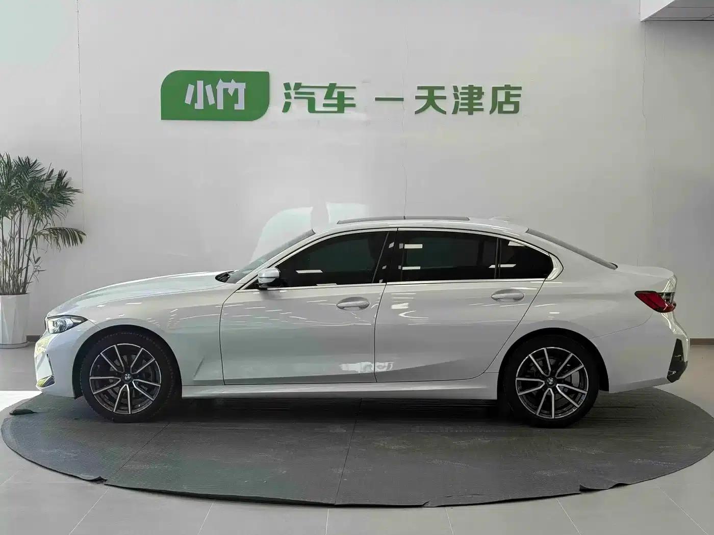 2023 BMW 3 Series 320Li M Sport Package — миниатюра 2