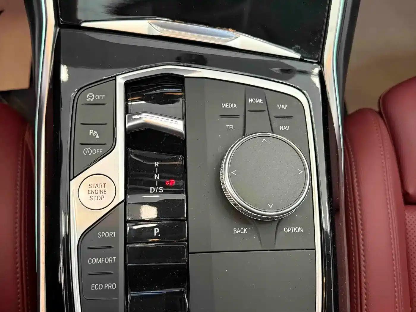 2023 BMW 3 Series 320Li M Sport Package — миниатюра 14
