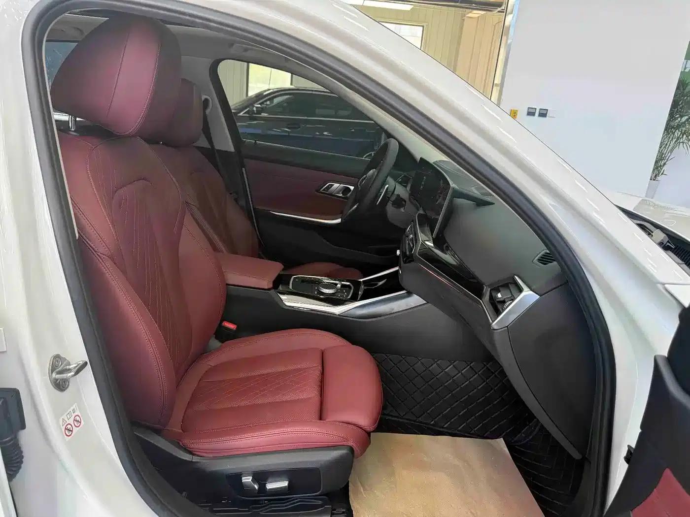 2023 BMW 3 Series 320Li M Sport Package — миниатюра 21