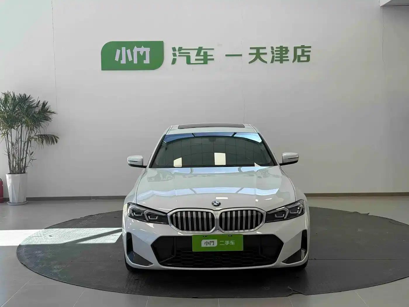 2023 BMW 3 Series 320Li M Sport Package — миниатюра 4