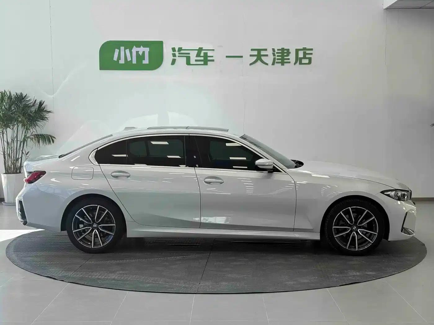 2023 BMW 3 Series 320Li M Sport Package — миниатюра 7