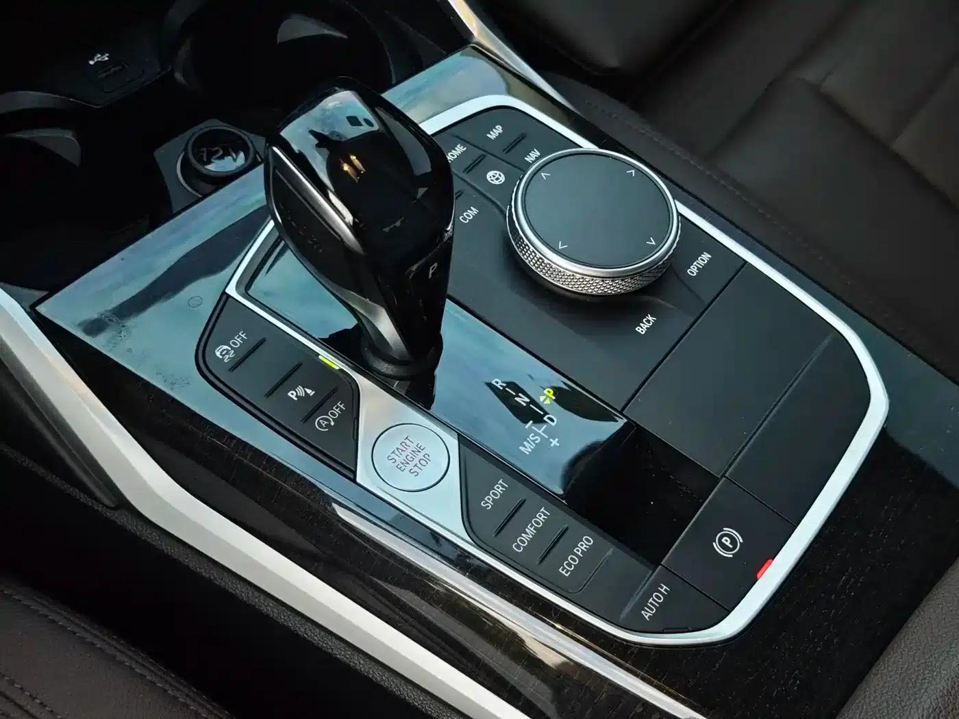 2020 BMW 3 Series 325Li M Sport Package — миниатюра 12