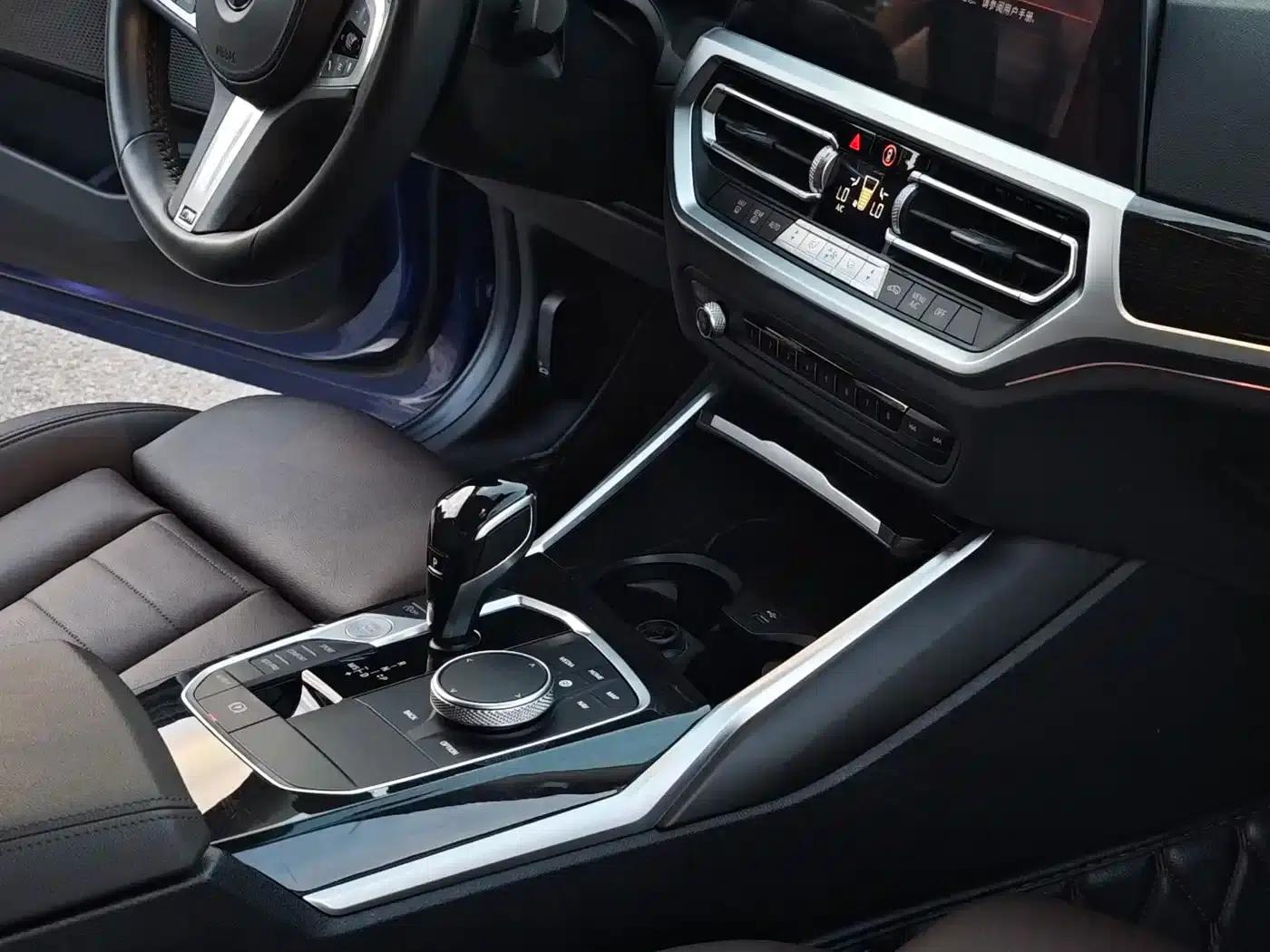 2020 BMW 3 Series 325Li M Sport Package — миниатюра 14