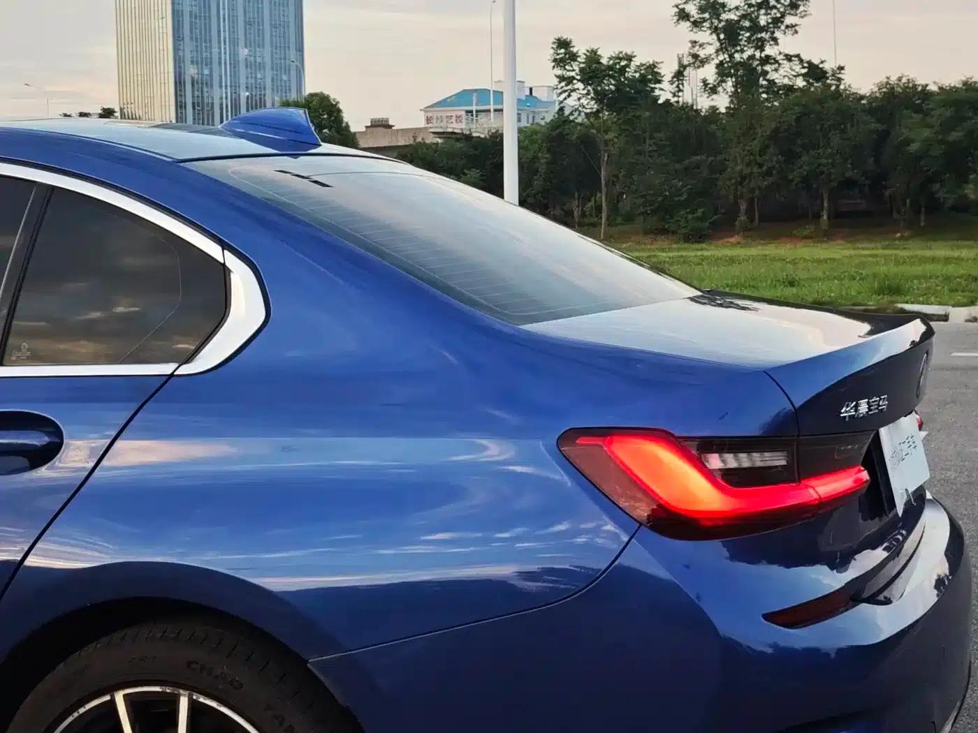 2020 BMW 3 Series 325Li M Sport Package — миниатюра 16