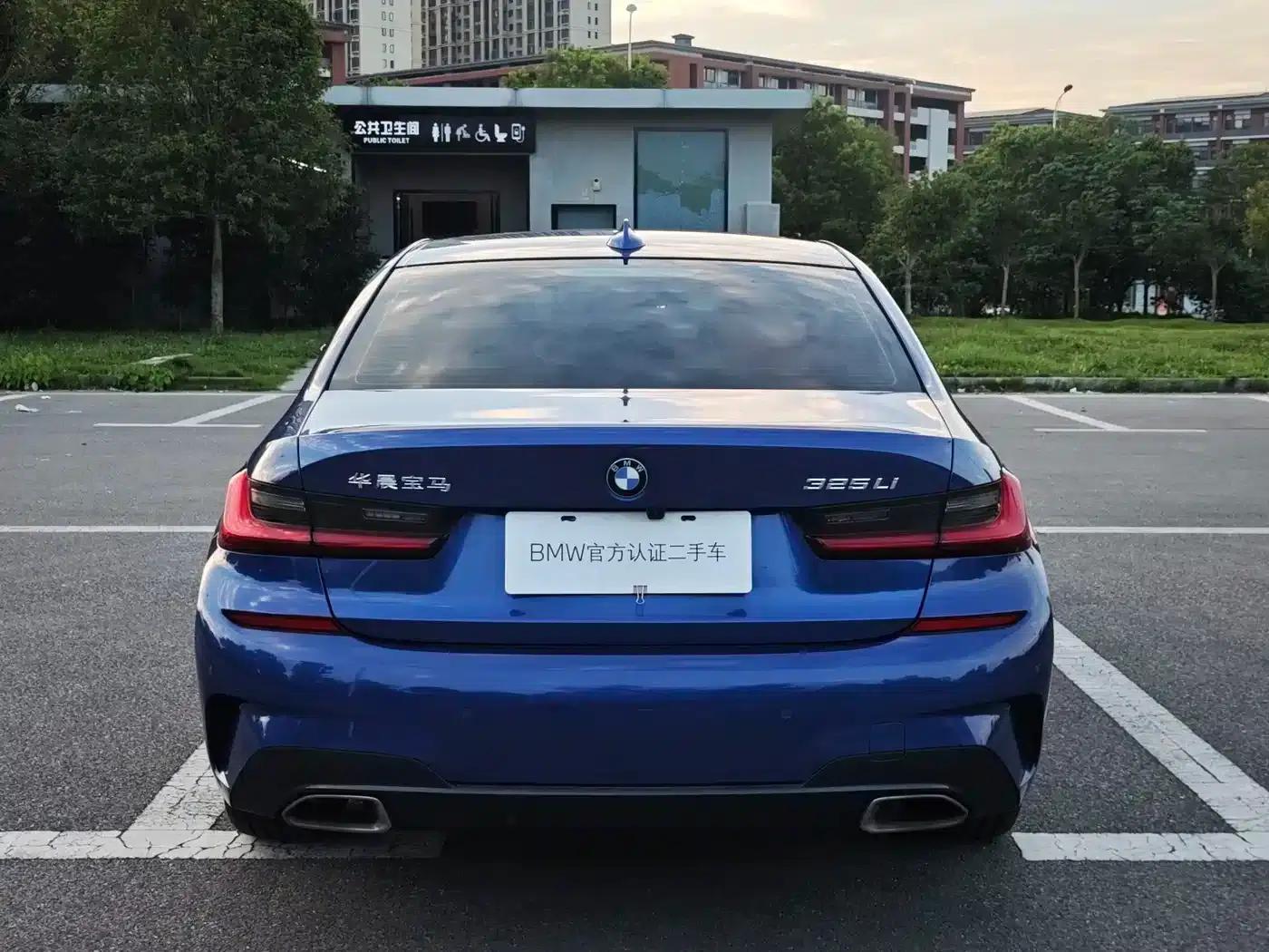 2020 BMW 3 Series 325Li M Sport Package — миниатюра 3