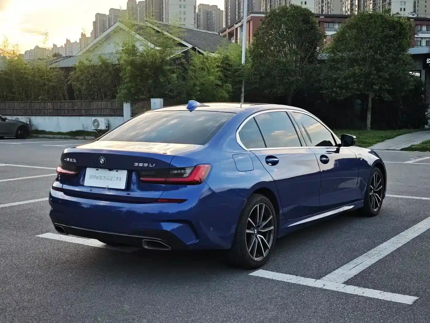 2020 BMW 3 Series 325Li M Sport Package — миниатюра 4
