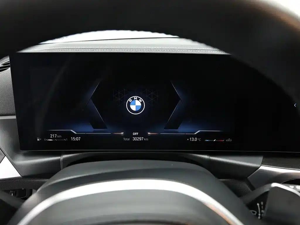 2023 BMW 3 Series 325Li M Sport Package — миниатюра 11