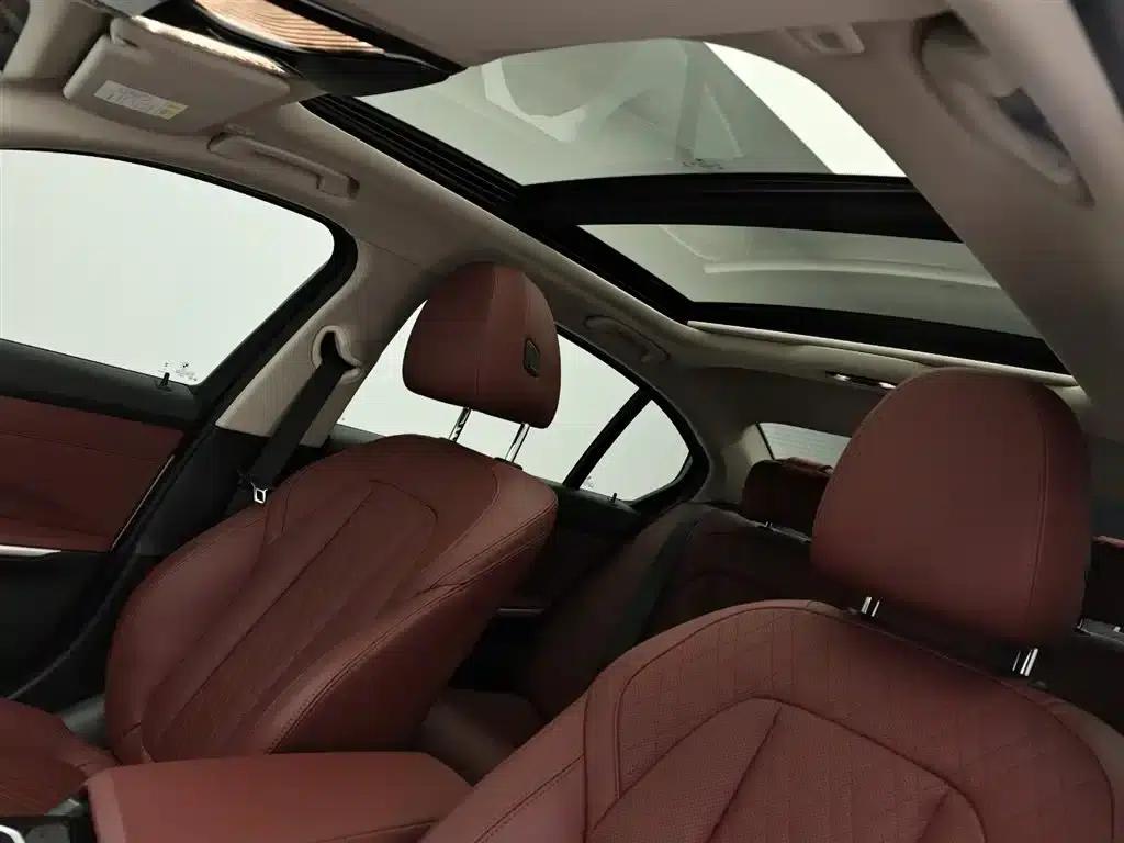 2023 BMW 3 Series 325Li M Sport Package — миниатюра 13