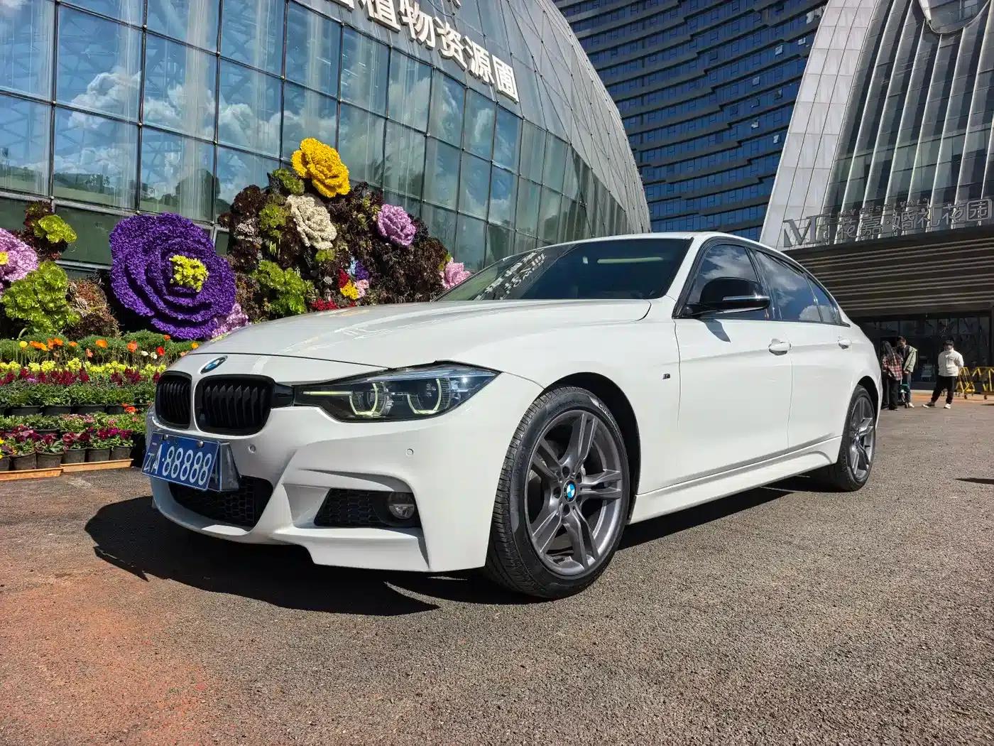 2019 BMW 3 Series 320Li M Sport Shadow Edition — миниатюра 1