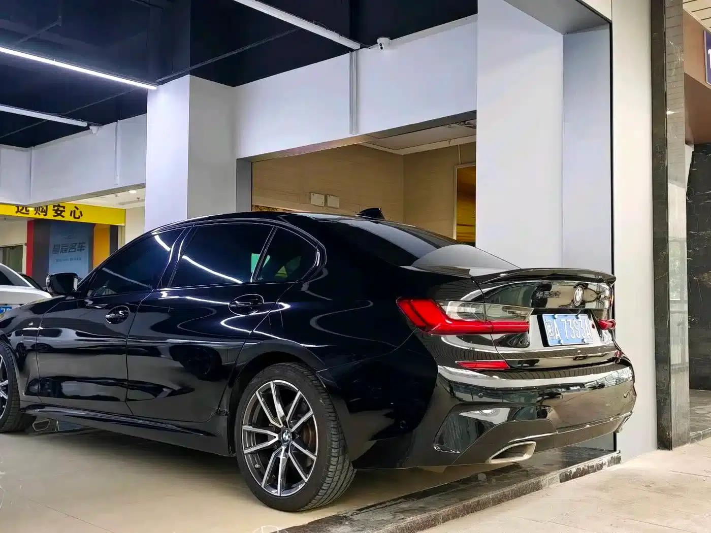 2020 BMW 3 Series 325Li M Sport Package — миниатюра 6