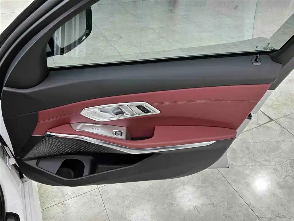 2023 BMW 3 Series 320Li M Sport Package — миниатюра 13