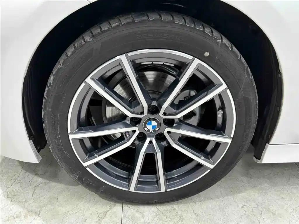 2023 BMW 3 Series 320Li M Sport Package — миниатюра 20