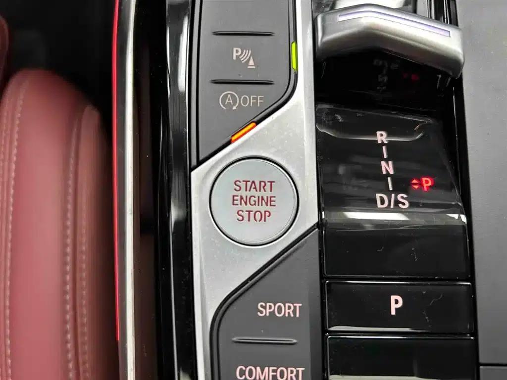 2023 BMW 3 Series 320Li M Sport Package — миниатюра 4