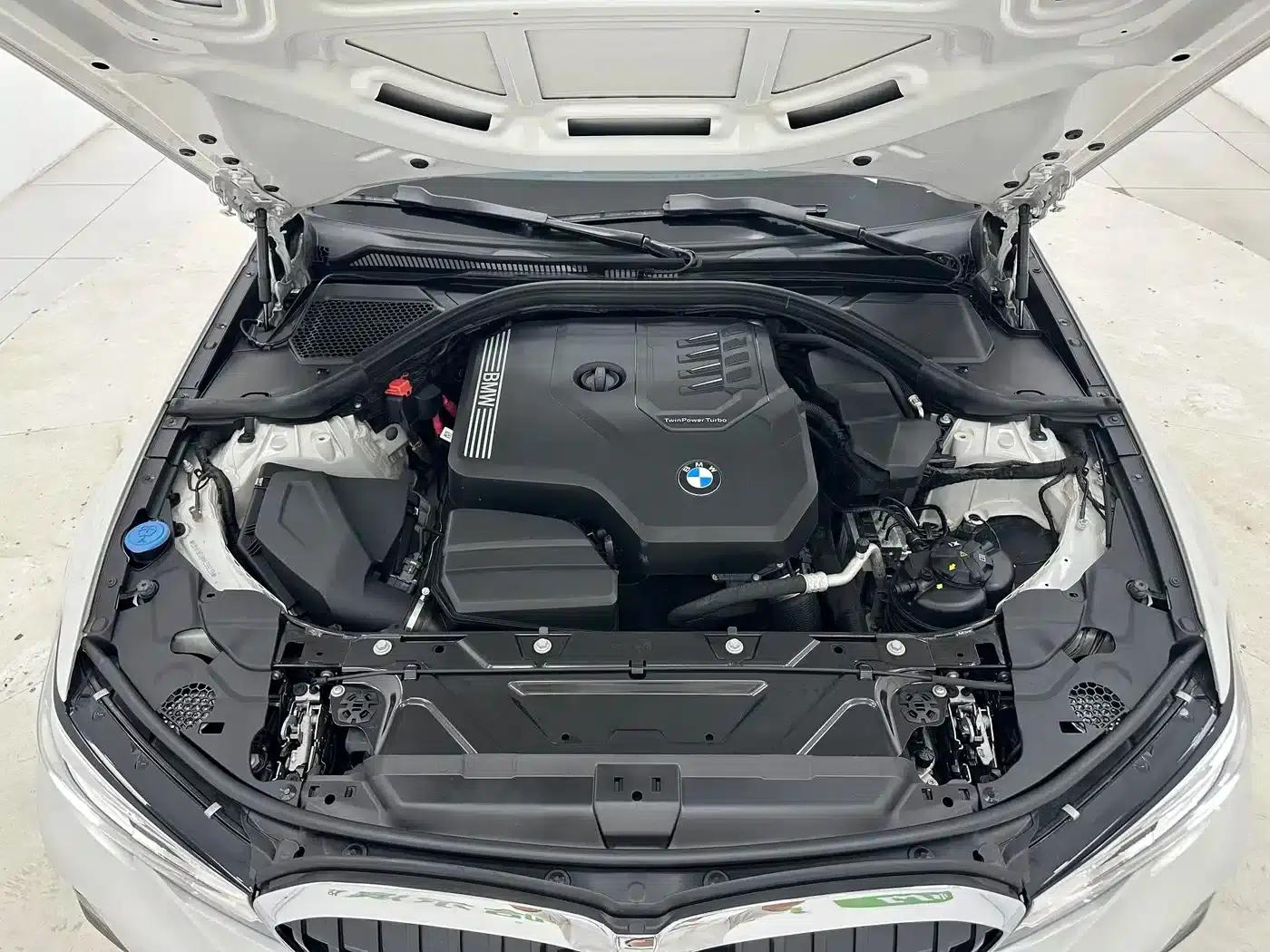 2022 BMW 3 Series 320Li M Sport Package — миниатюра 17