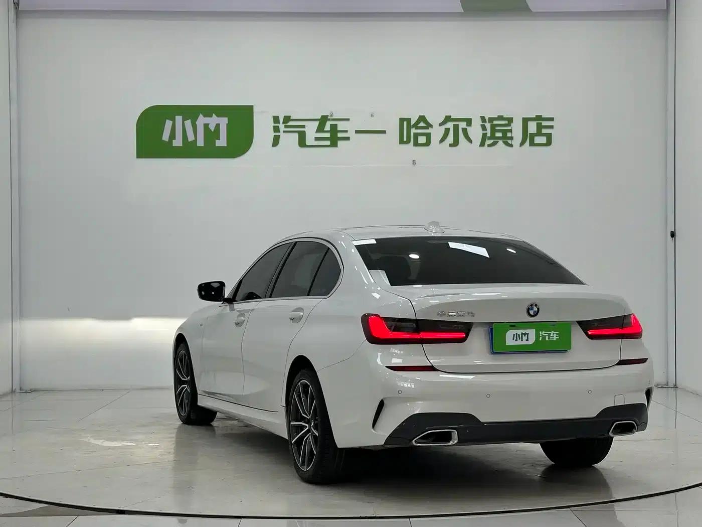 2022 BMW 3 Series 320Li M Sport Package — миниатюра 4