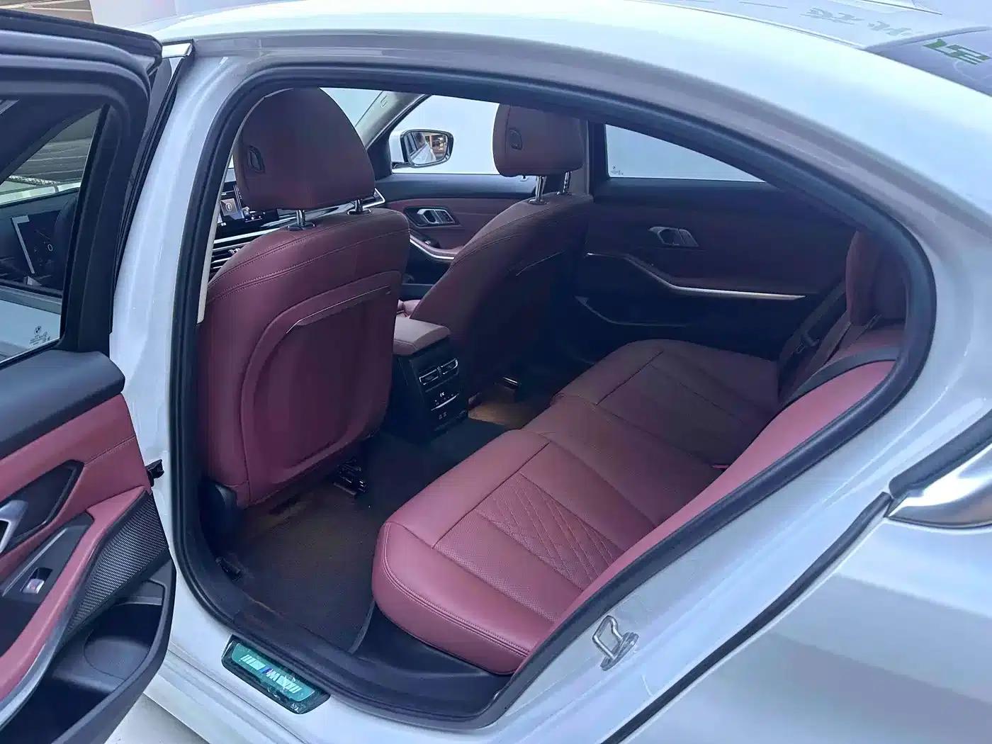2023 BMW 3 Series 320Li M Sport Package — миниатюра 13