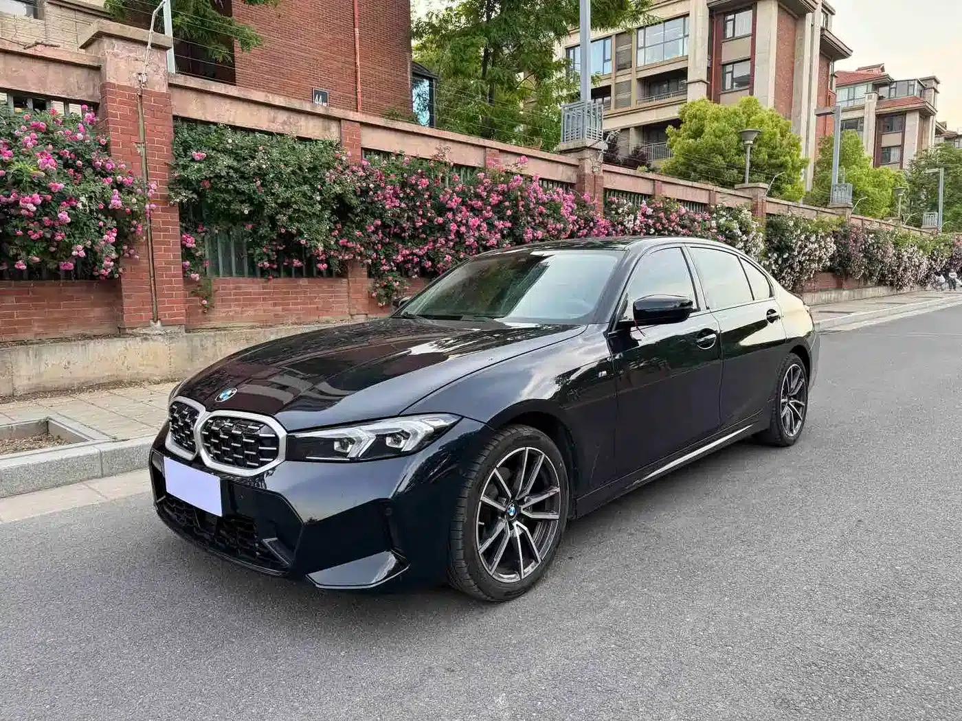 2025 BMW 3 Series 325Li M Sport Package — миниатюра 1