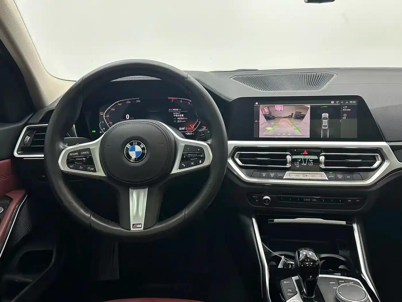 2022 BMW 3 Series 320Li M Sport Package — миниатюра 11