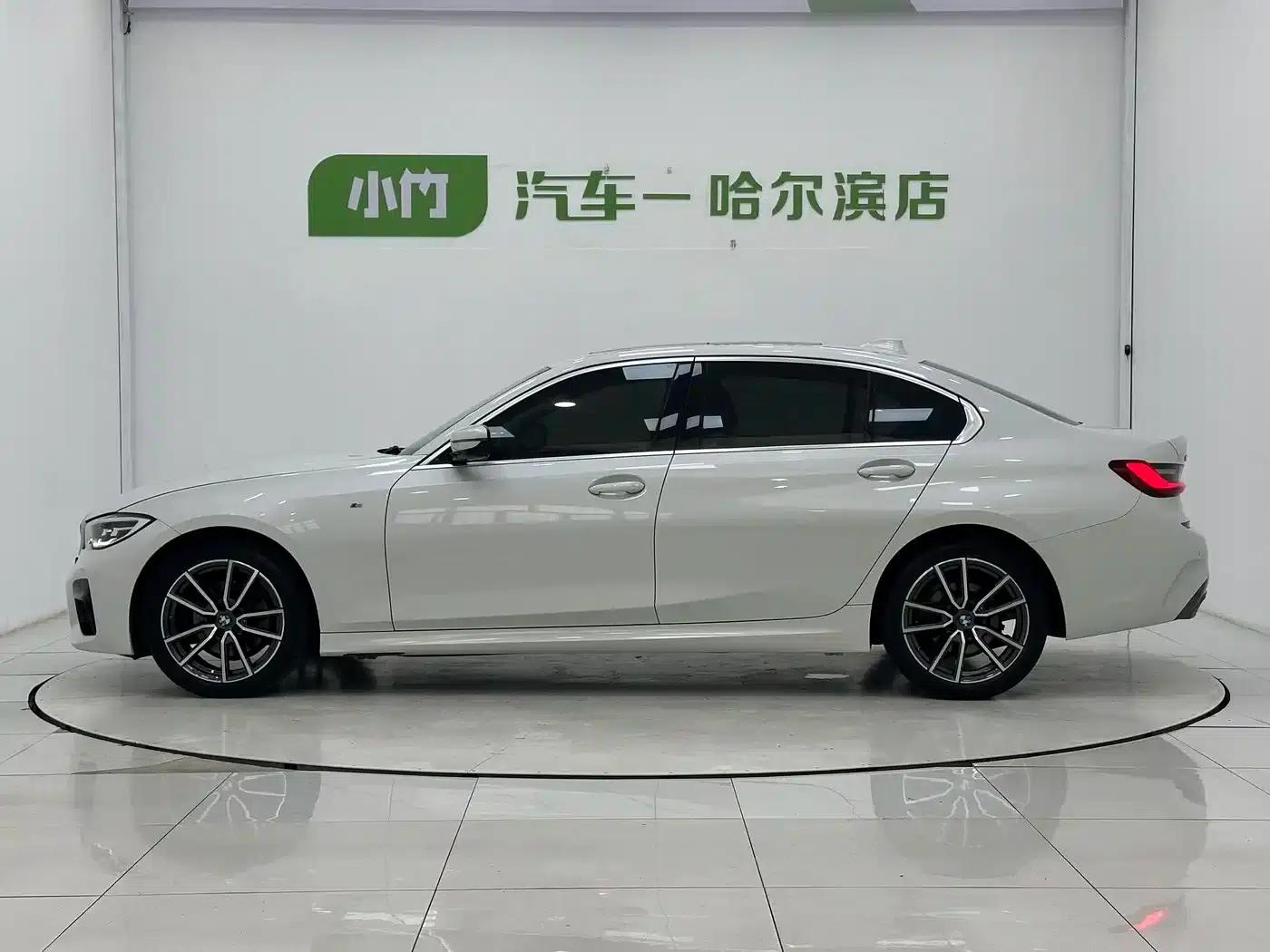 2022 BMW 3 Series 320Li M Sport Package — миниатюра 5