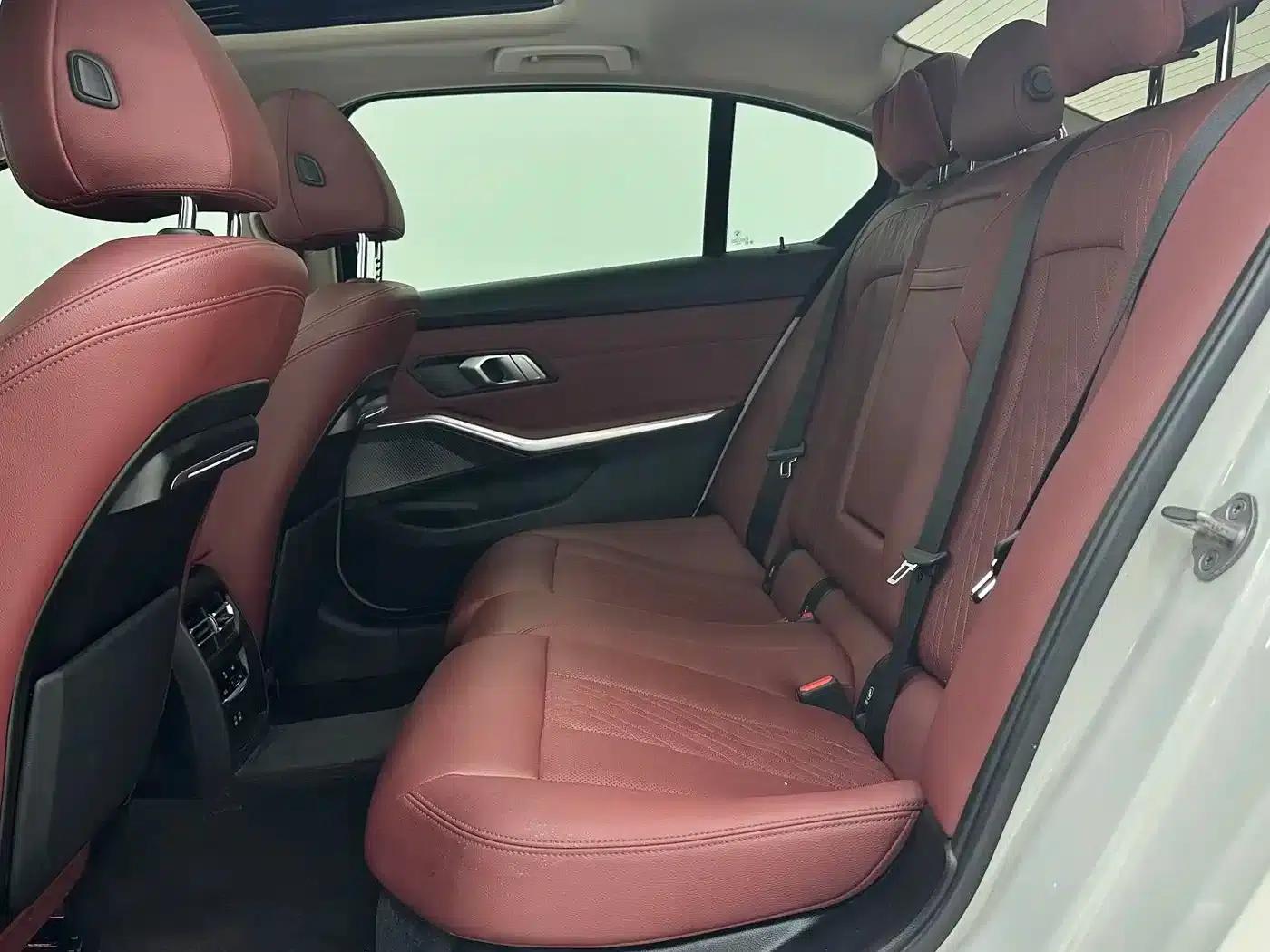2022 BMW 3 Series 320Li M Sport Package — миниатюра 8