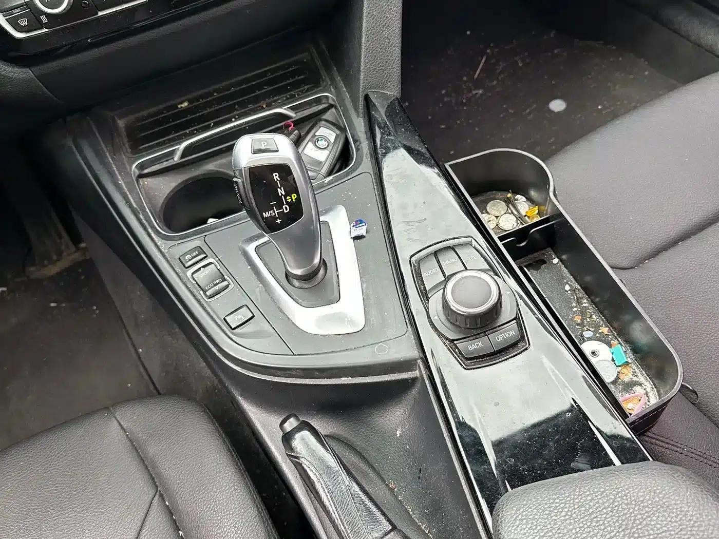 2017 BMW 3 Series 320Li Fashion Edition — миниатюра 18