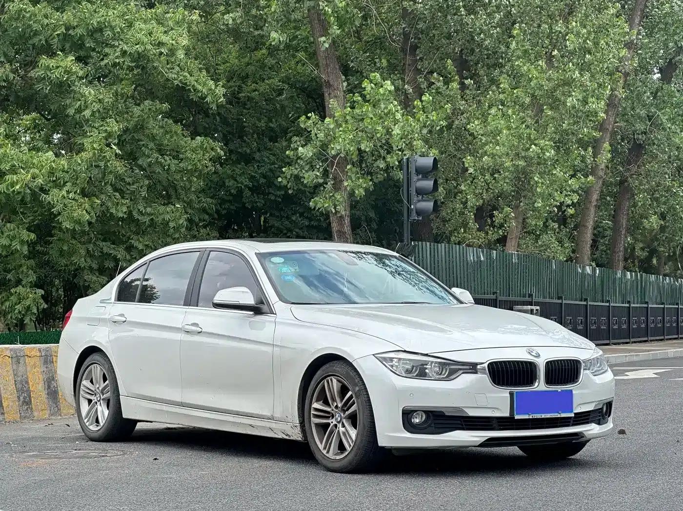 2017 BMW 3 Series 320Li Fashion Edition — миниатюра 3