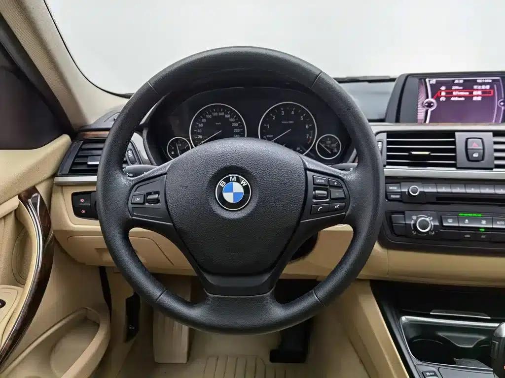 BMW 3 Series 2013 320Li Fashion Edition — миниатюра 11