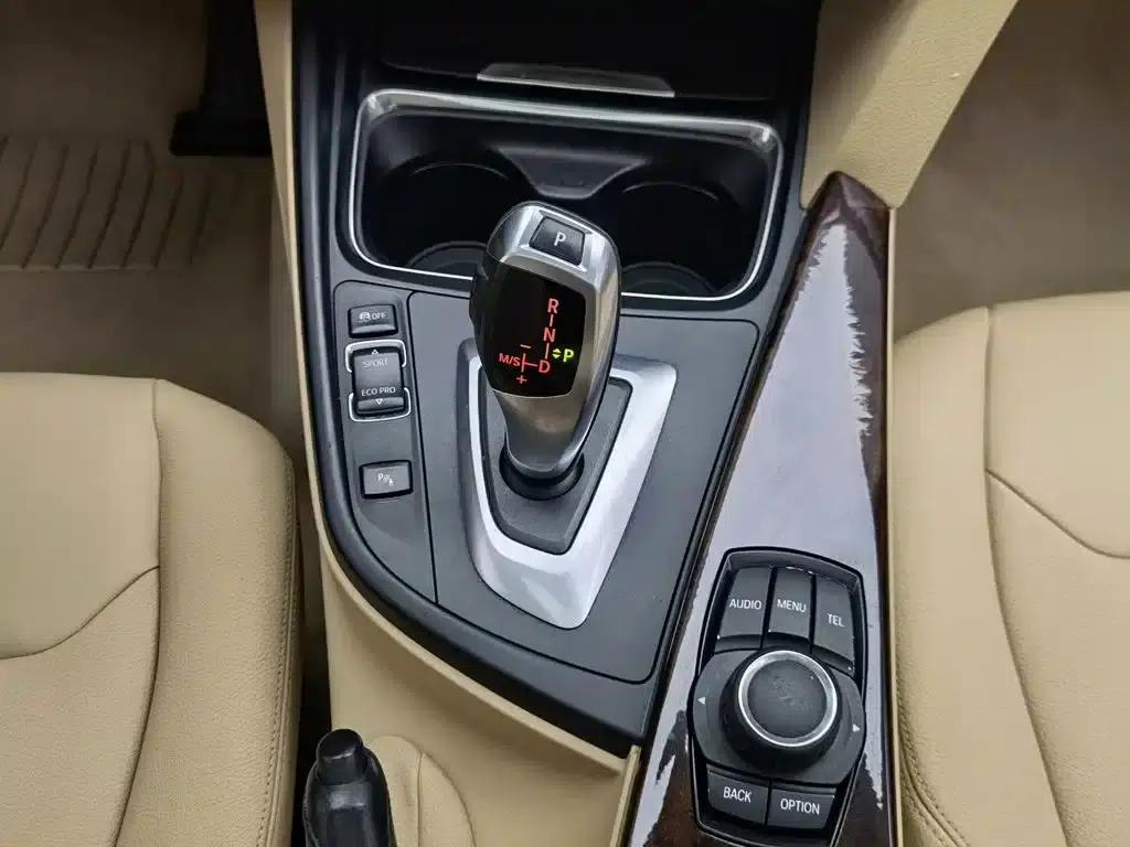 BMW 3 Series 2013 320Li Fashion Edition — миниатюра 13