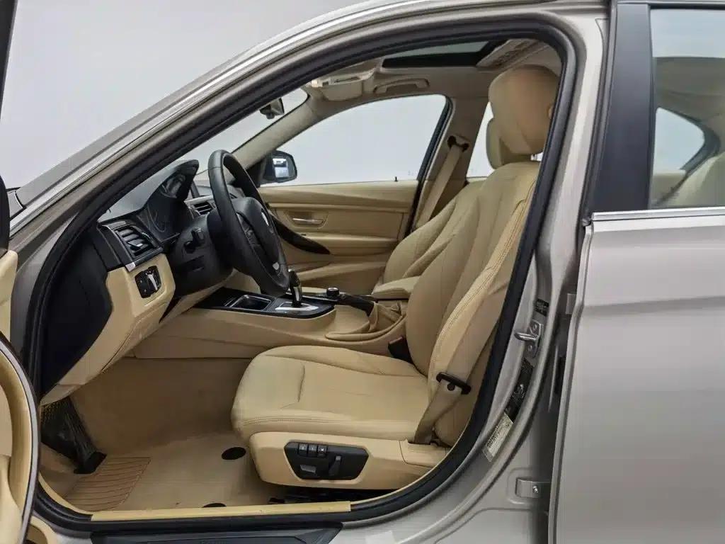 BMW 3 Series 2013 320Li Fashion Edition — миниатюра 10