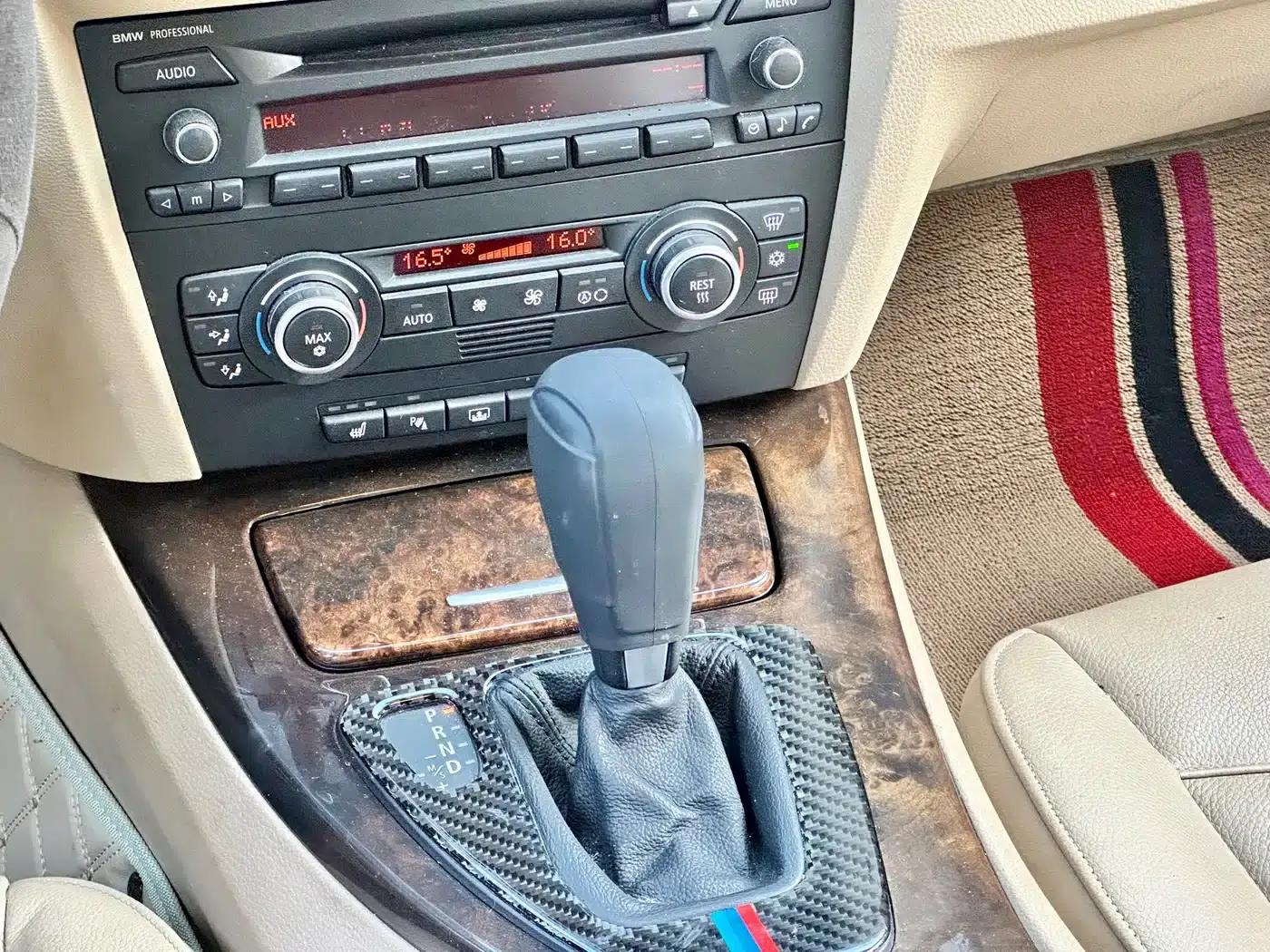 BMW 3 Series 2007 320i Luxury — миниатюра 18