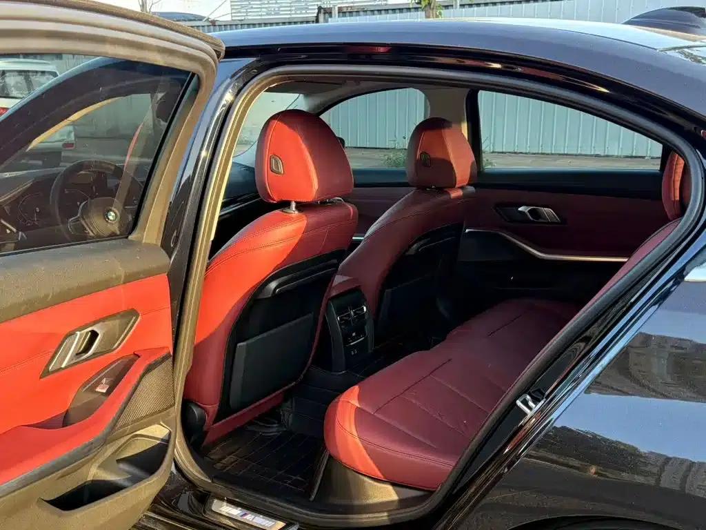 2022 BMW 3 Series 320Li M Sport Package — миниатюра 4