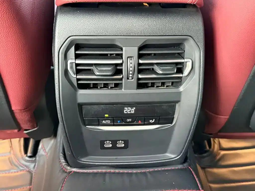 2022 BMW 3 Series 320Li M Sport Package — миниатюра 8