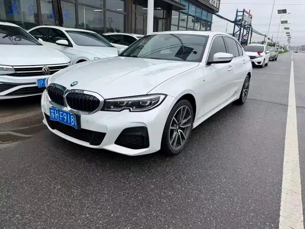 2022 BMW 3 Series 320Li M Sport Package — миниатюра 1